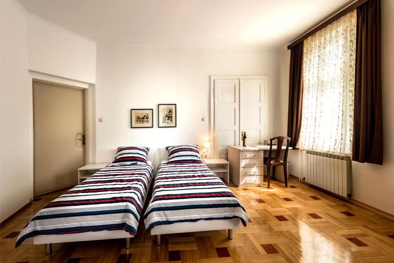 Vila Regina Rooms 카를로바츠 외부 사진