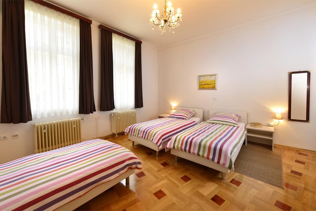 Vila Regina Rooms 카를로바츠 외부 사진