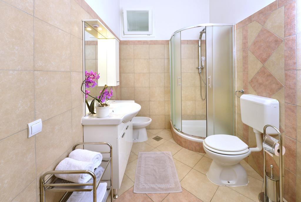 Vila Regina Rooms 카를로바츠 외부 사진
