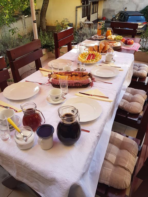 Vila Regina Rooms 카를로바츠 외부 사진